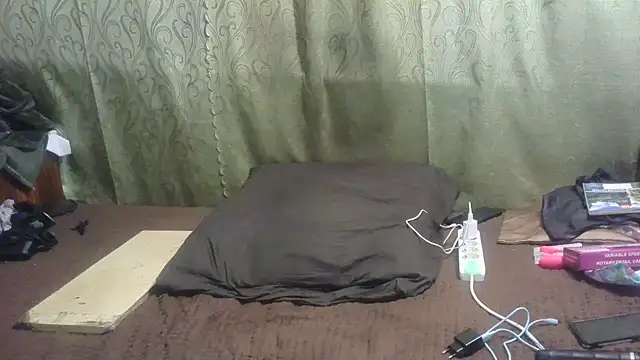 IngaQAce live cam on StripChat