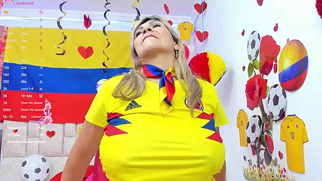 Celeste_Lincon webcam