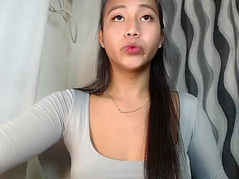 sweetiie_caren webcam
