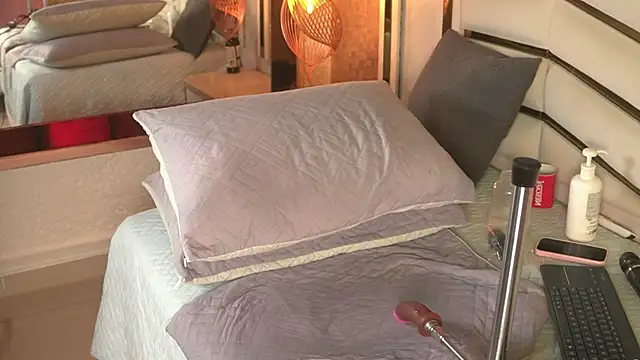 luciana_agudelo live cam on StripChat