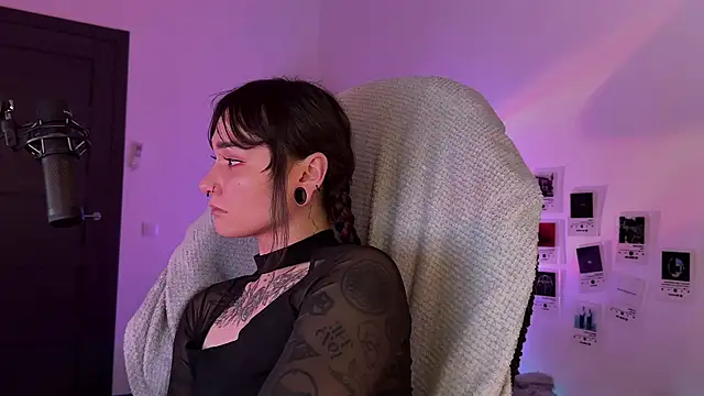 deadlysweet live cam on StripChat