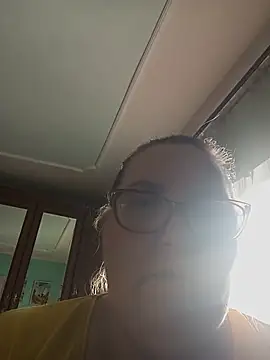AureliaSky598 webcam