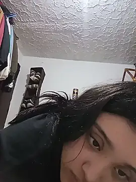Salo_brattdoll webcam