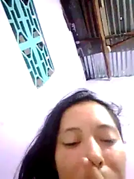 zyraRouse webcam