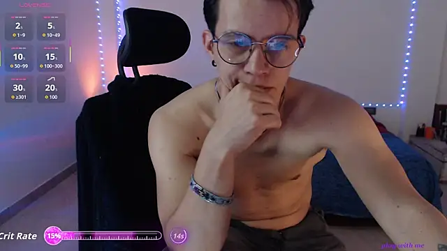 Brandon_starkk live cam on StripChat