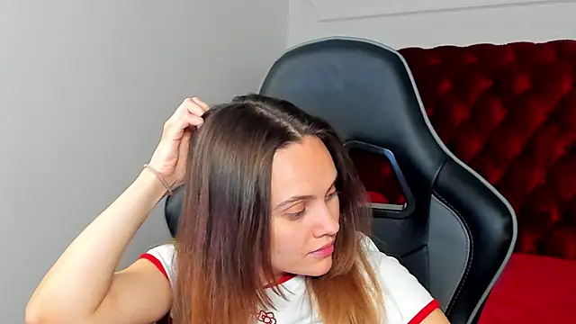 LumeriSoren live cam on StripChat