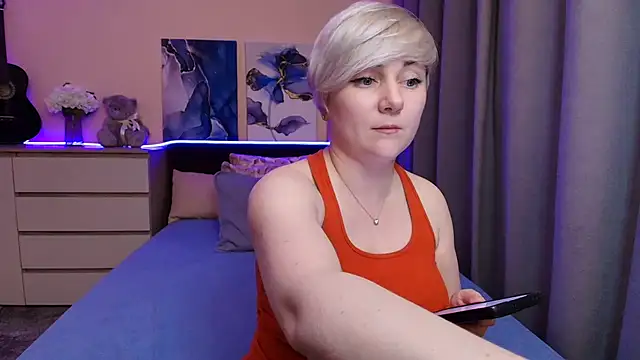BlondPearl webcam