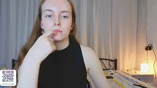 bae_cake_ webcam