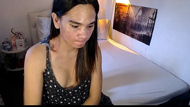 NinaDOM4CUM webcam