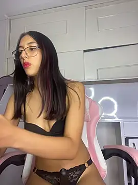 MoonLitDoll webcam