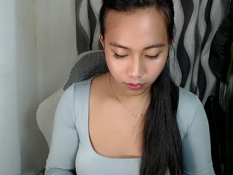 sweetiie_caren webcam
