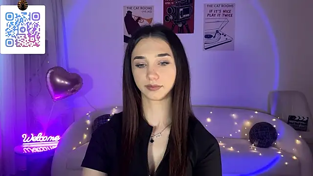 LinaMour webcam