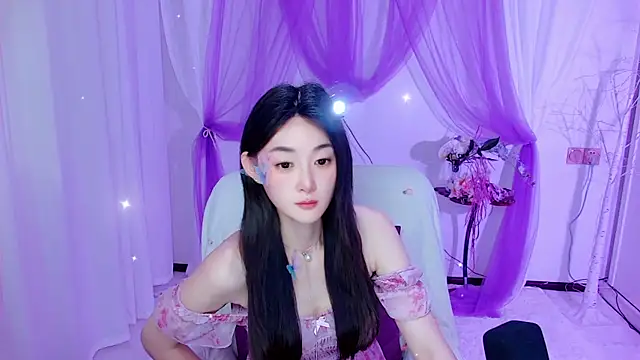 Tili_Lucky webcam