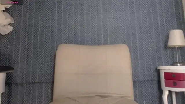 astrid_cardenas77's room