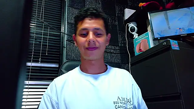 boy_bigcock24cm webcam