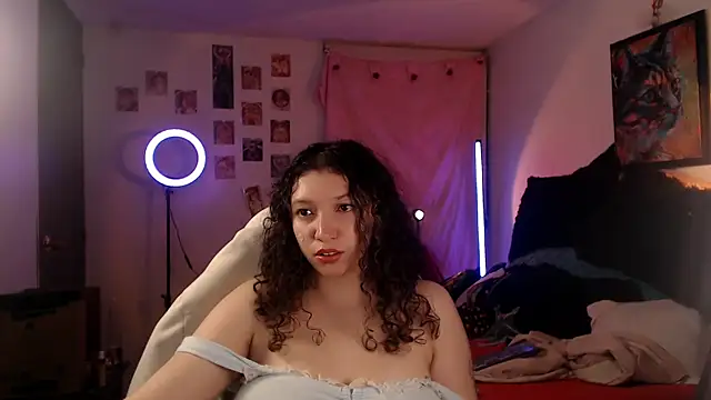 AllyDonfort webcam