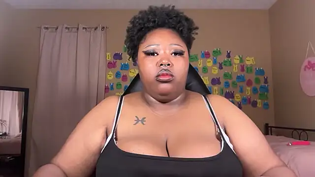 Chocolatebunnyxx96 webcam