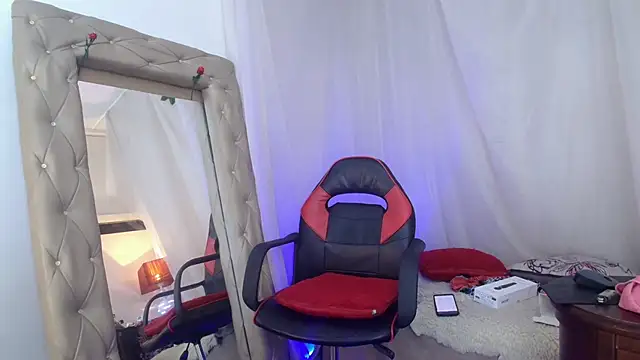 laurasofia45 webcam