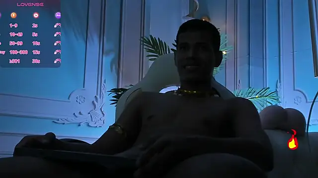 noahdark_ live cam on StripChat