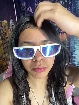 LittleMissEve_ webcam