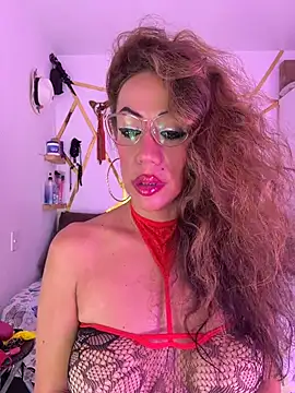 YOURSDEBORA webcam