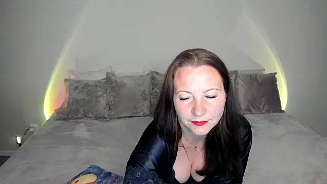 AliceeShy webcam
