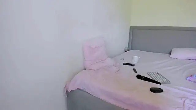 May_XX webcam