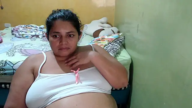 yulieth_bbw webcam