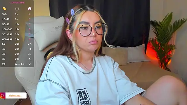 dakottaa_ webcam