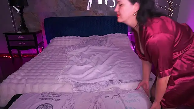 VelvetLuck webcam