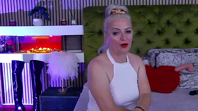 LadyTouch webcam