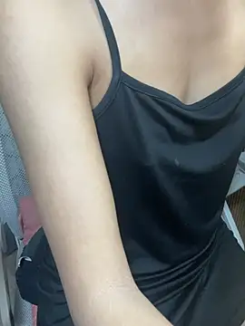 Mina048 webcam