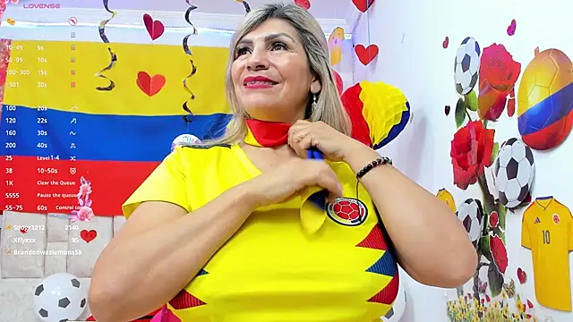 Celeste_Lincon webcam