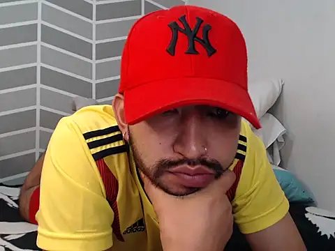 thomass1018 webcam