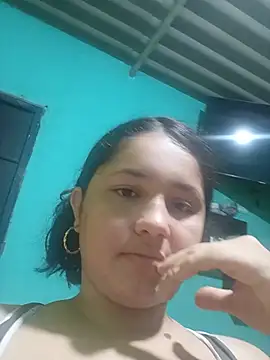 Yulisa_70 webcam