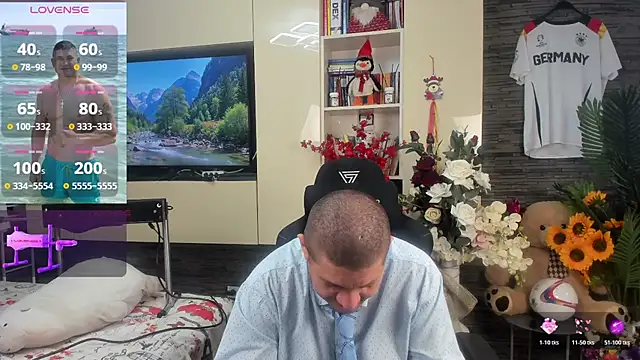 SpartacusDaddy48 webcam