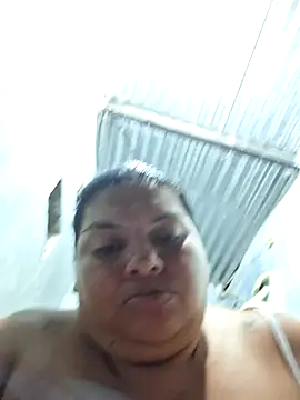 Juli_Powl webcam