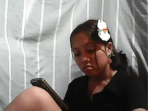 Yours_AsianPinayGirl18 webcam