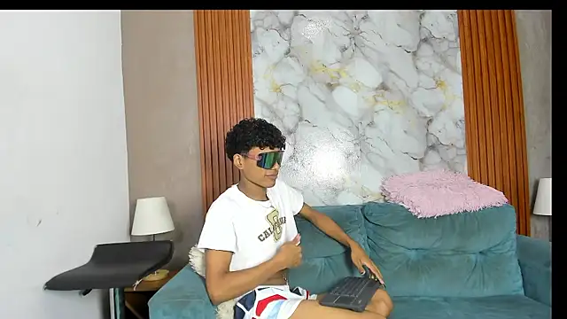 BOUL_GUYS webcam