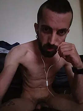 SinisterRefund webcam
