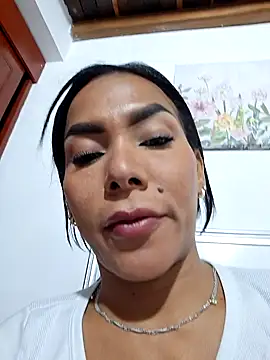 Doll_Loren live cam