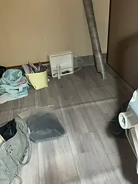 Mina048 webcam