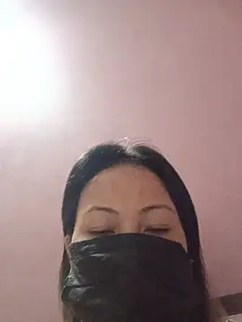 Bristy_BigBoobs live cam on StripChat