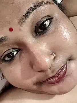 hotbhabhi011 live cam on StripChat