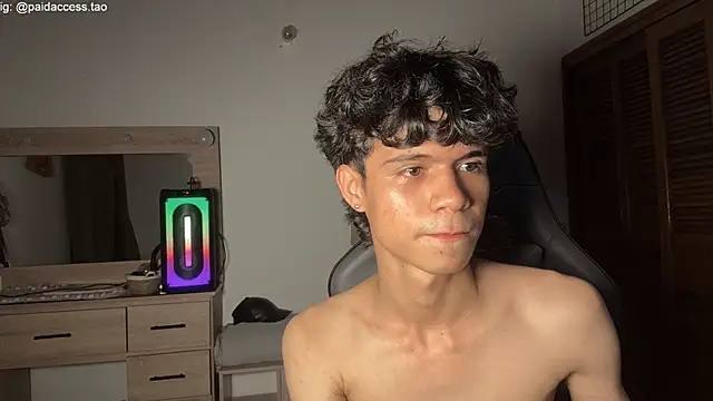 oopsagain_ (M twink) - Hard cock + edging 5 min