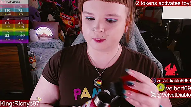 VelvetDiablo live cam