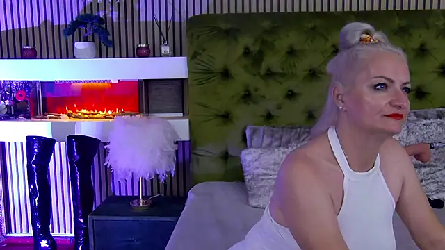 LadyTouch webcam
