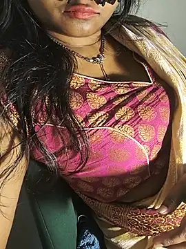 DIRTYSECRET_QUEEN_07 webcam