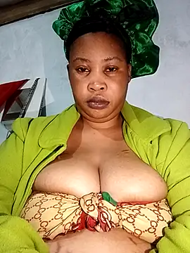 OCEANSQUITERXXX webcam