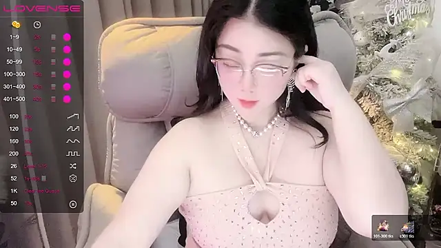 Monica-666888- webcam